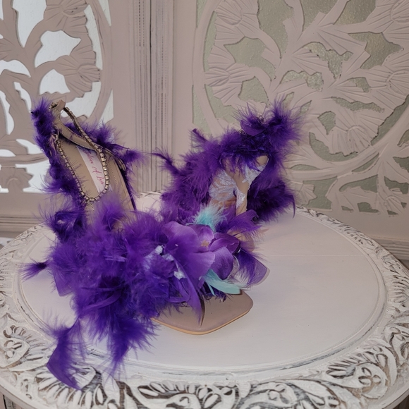 Sample Pair Only "VIOLET RAE" Feather Ankle Strap Heels - Picture 4 of 10